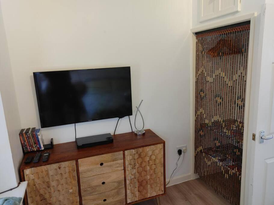 Ferienwohnung Cosy Flat In A Pretty Town. Crewkerne Exterior foto